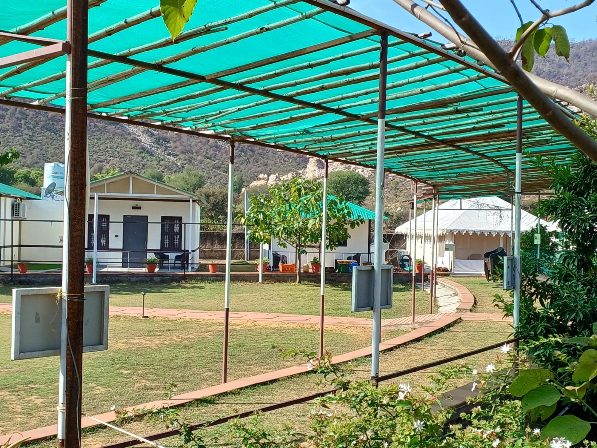 Shivir Aranya - Wilderness Resort Alwar Ngoại thất bức ảnh