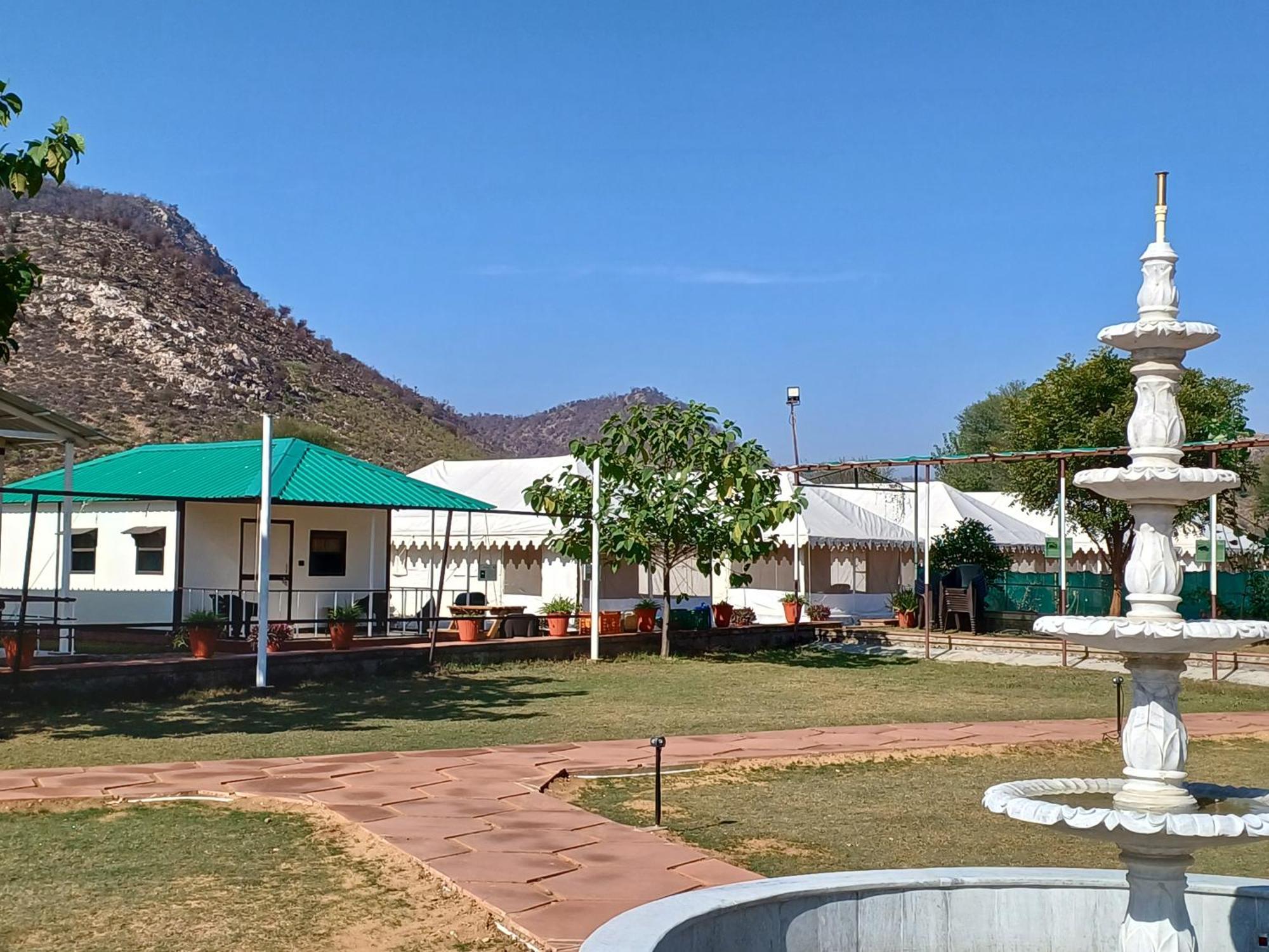 Shivir Aranya - Wilderness Resort Alwar Ngoại thất bức ảnh