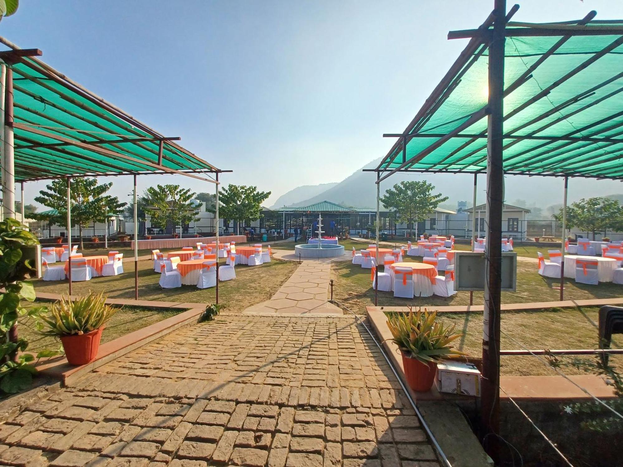 Shivir Aranya - Wilderness Resort Alwar Ngoại thất bức ảnh